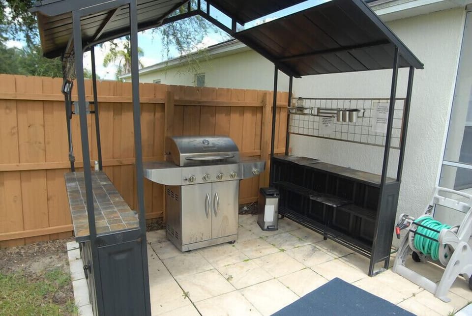 cover grill area