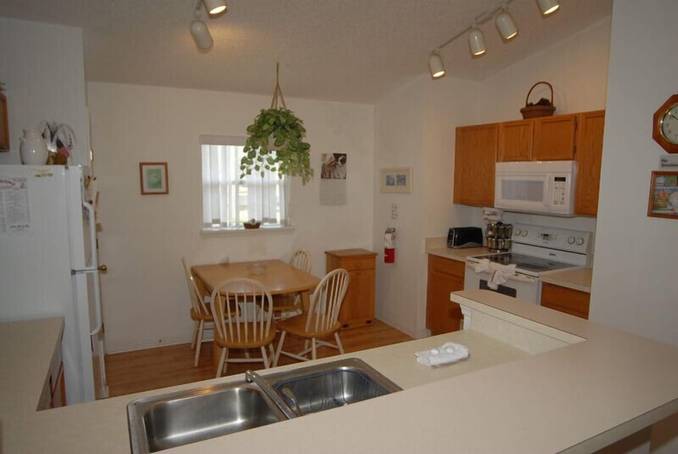 Well equipped kitchen