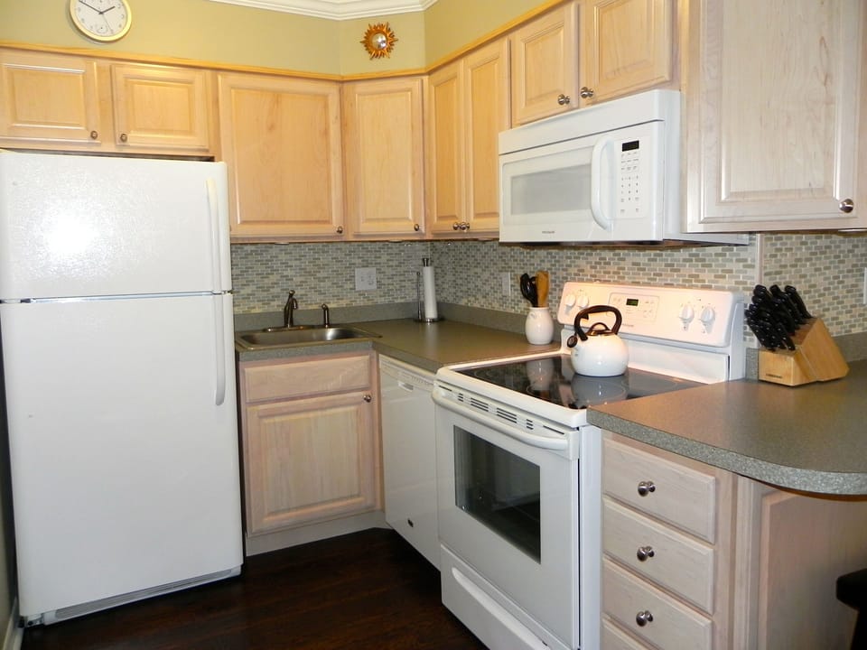 Cook up a storm or call out for reservations in this beautiful kitchen.