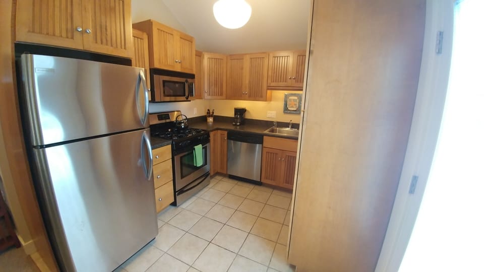 Upper unit kitchen