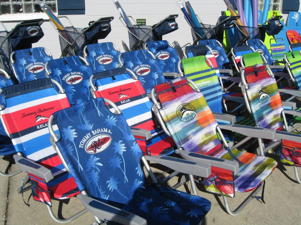 Everything needed for a great beach day! Great beach vacations start right here!