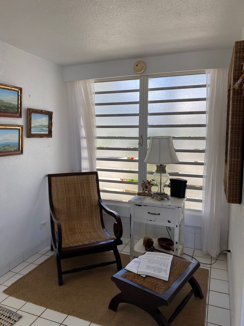 Another look at the nook that will help you capture some "me" time.
