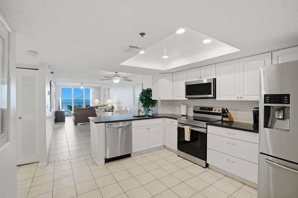 Large modern kitchen for your entertaining and enjoyment 