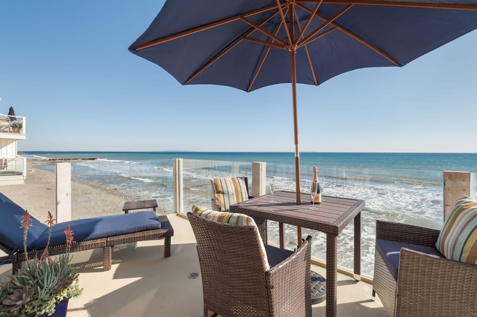 Balcony has panoramic oceanfront views