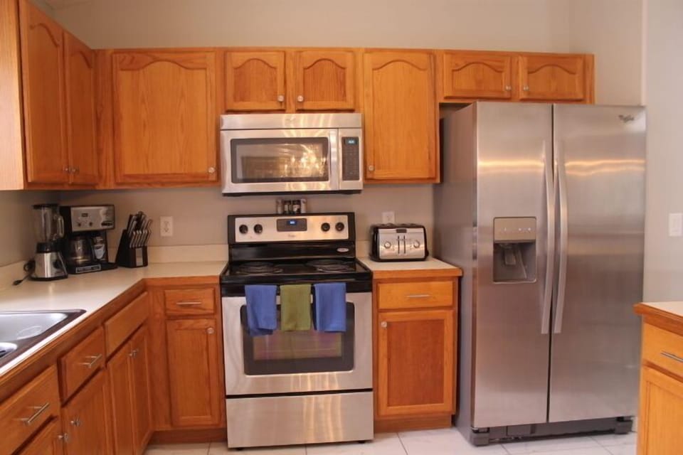 Beautiful and inviting to cook, but for real, you are on vacation, enjoy.