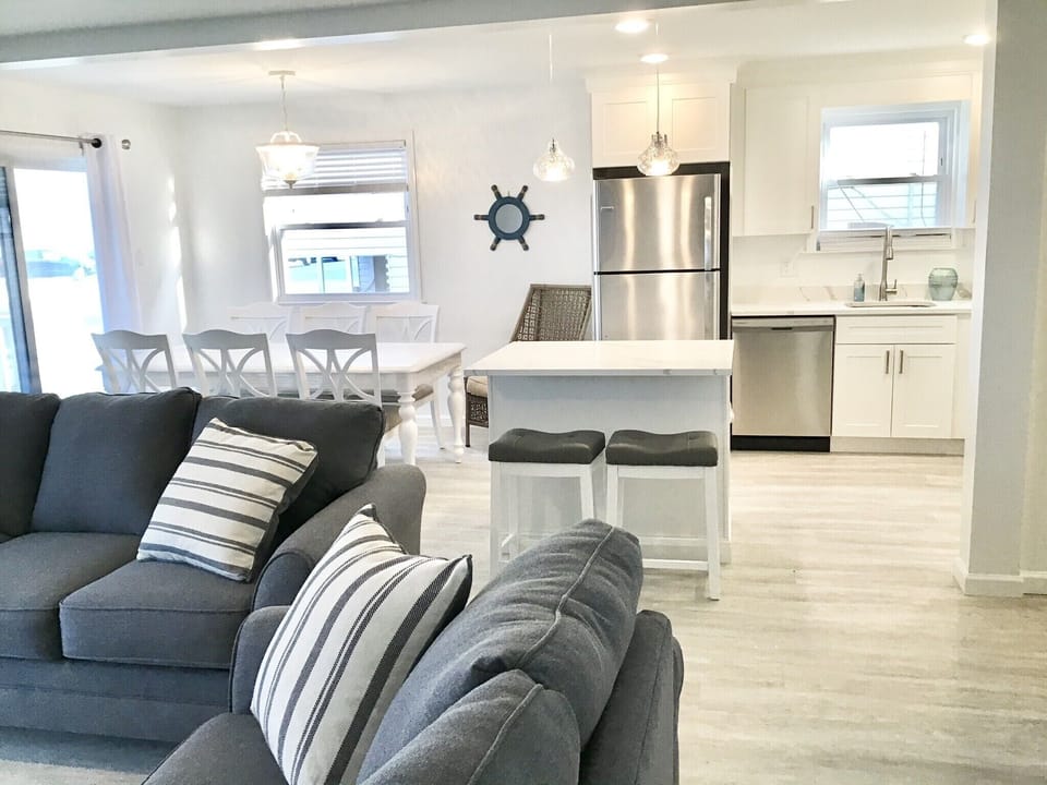 new bright clean and relaxing