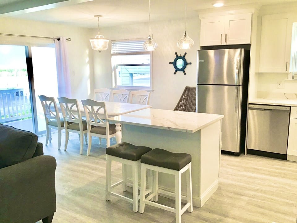 open floor plan for entertaining