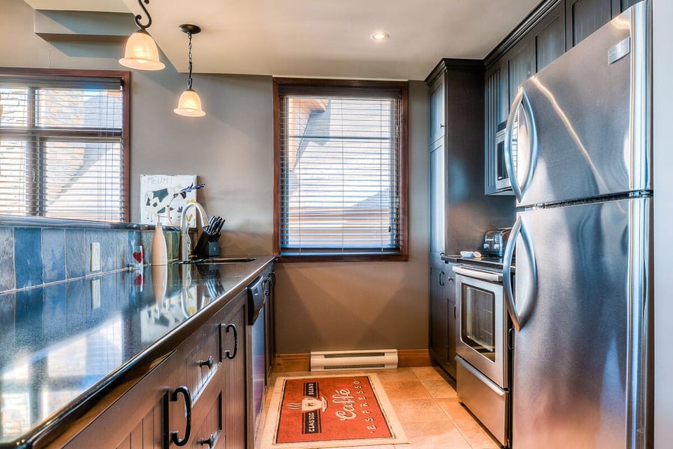 Fully-equipped kitchen