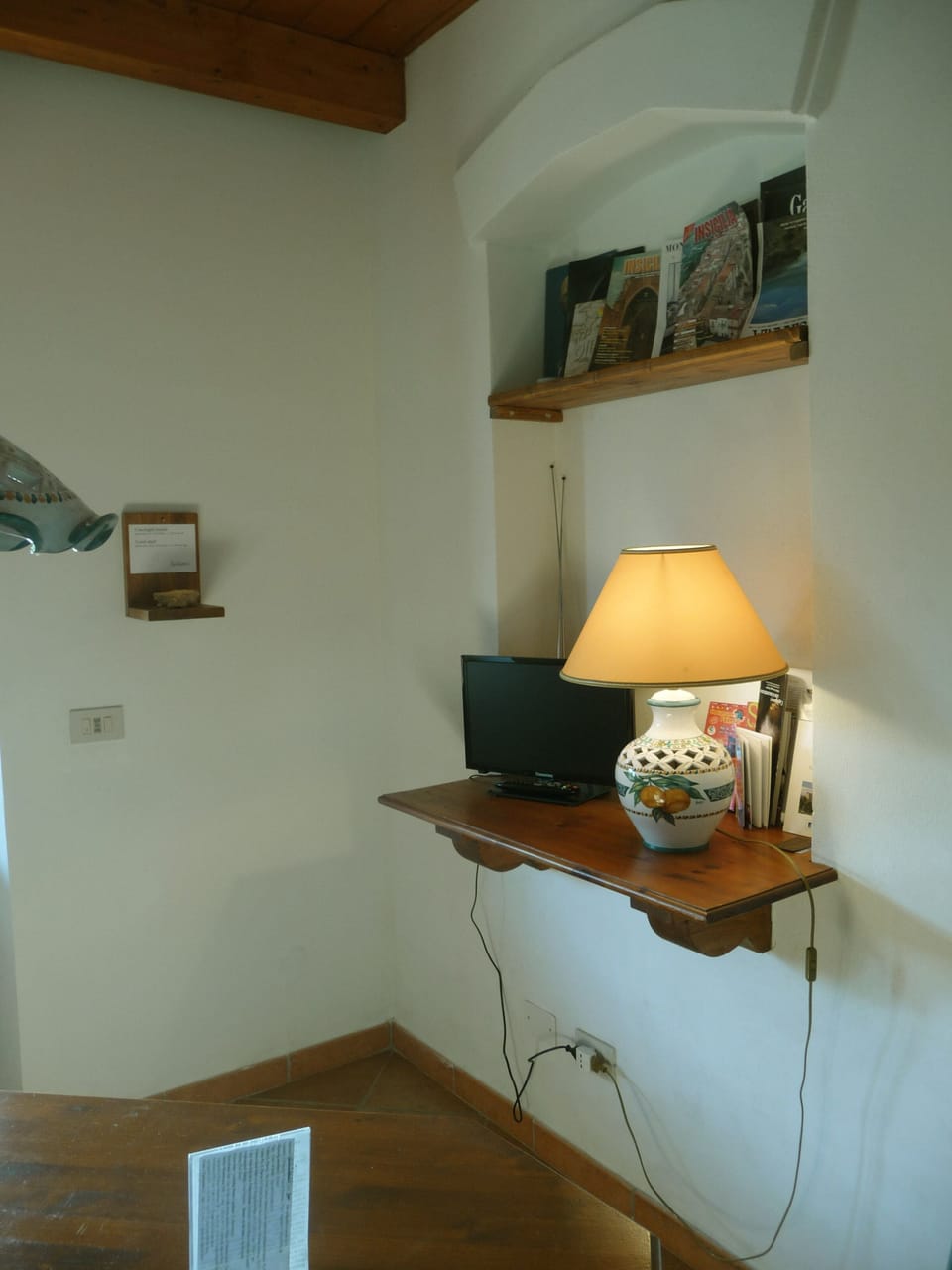 detail of the living room: Sicilian handmade lamp