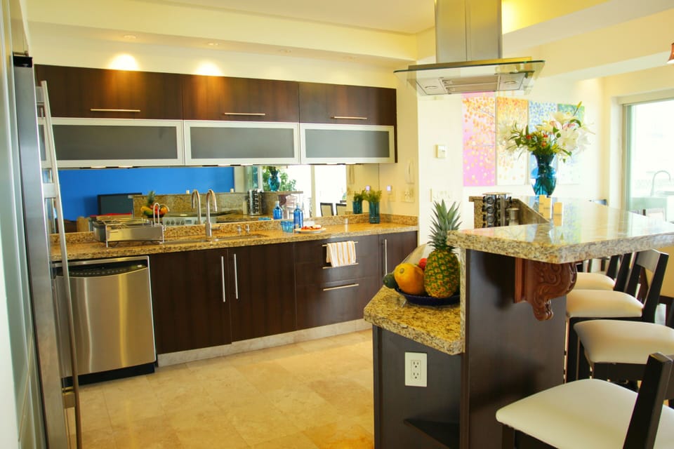 When you feel like it, a fully equipped kitchen is at your disposal.