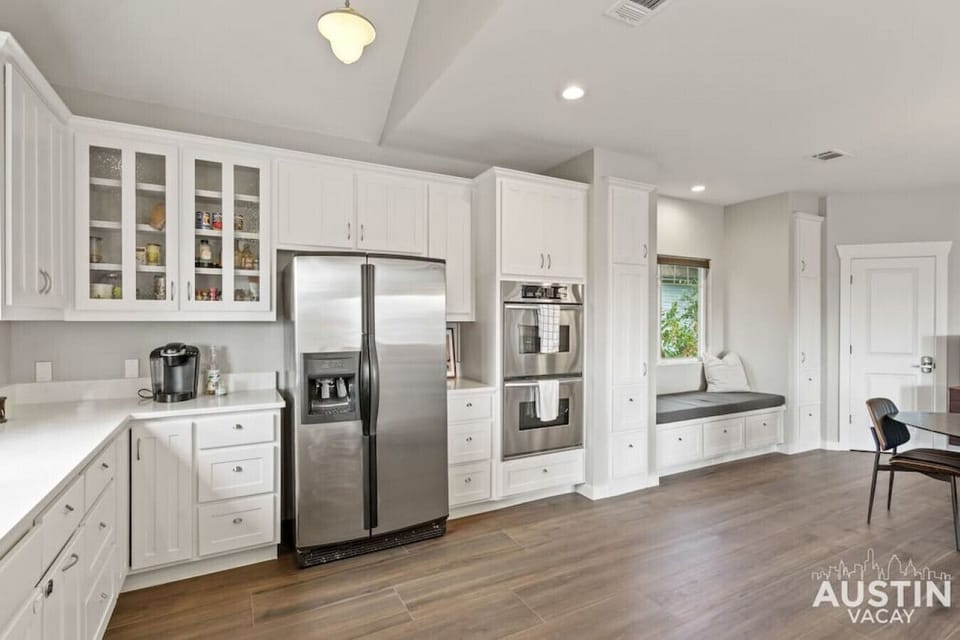 Fully equipped kitchen with all the essentials and dishwasher