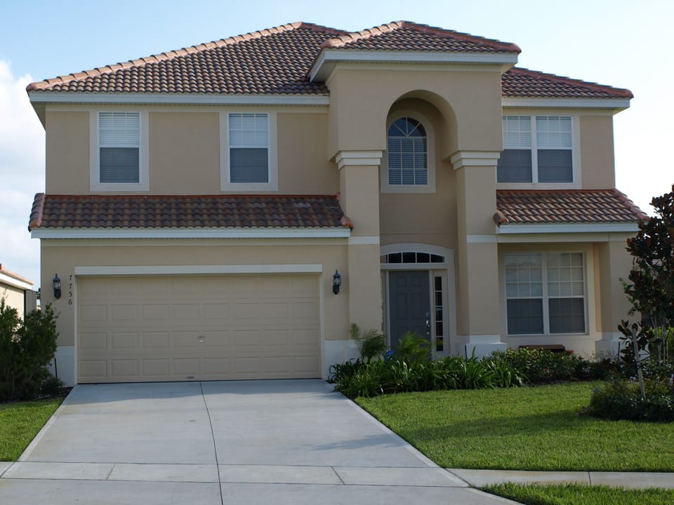 6 bed 4 bath home pool/spa Disney themed kids room, game room, free WiFi, 7HDTV 