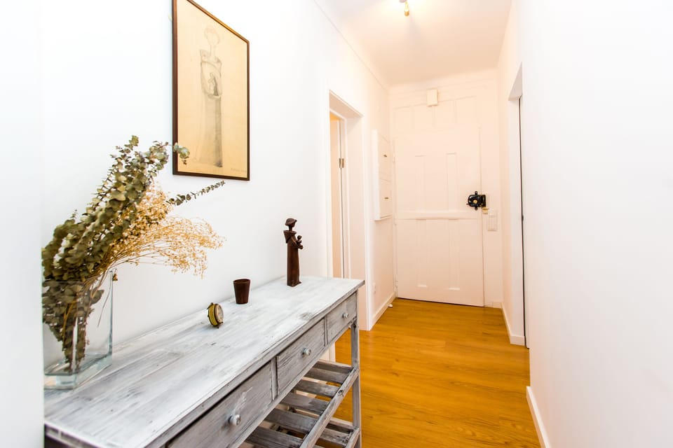 2 Bedroom Apartment - Main Entrance