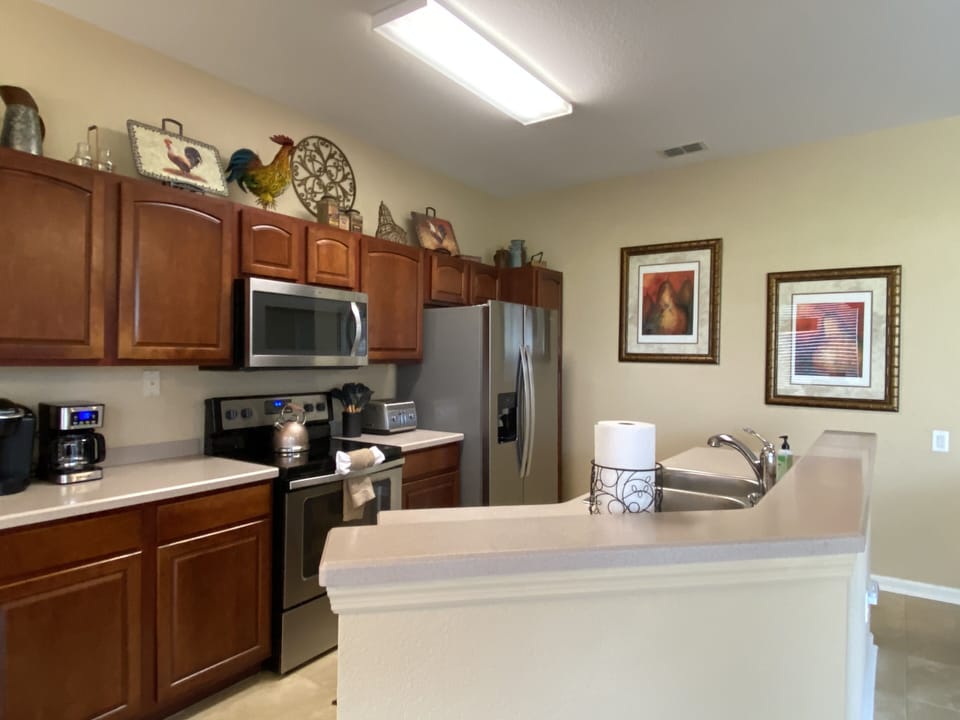 Updated Kitchen with Keurig and Regular Coffee Makers