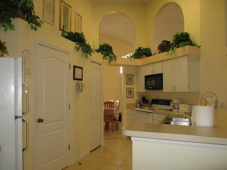 Full size appliances including fridge and stove and dishwasher