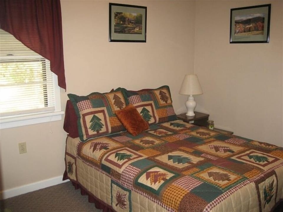 Double Bedroom with Serta Perfect Sleeper Mattress