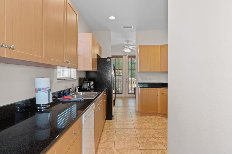 Fully equipped kitchen