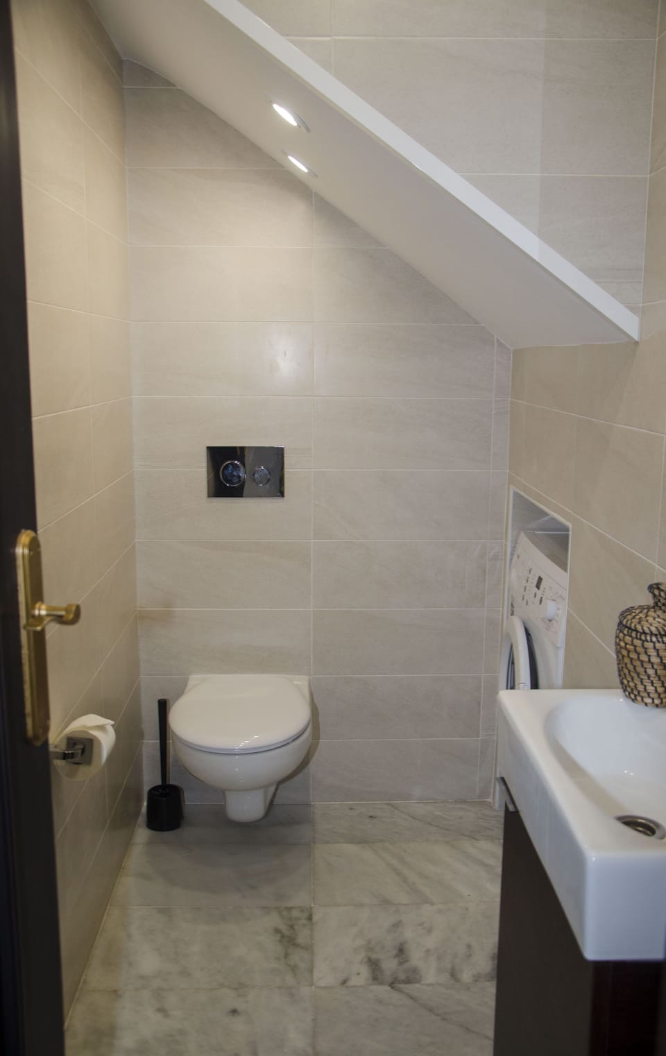 Toilet ground floor