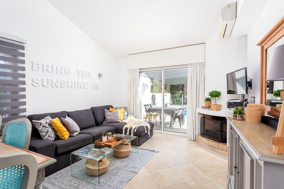 Living room with direct access to outside area