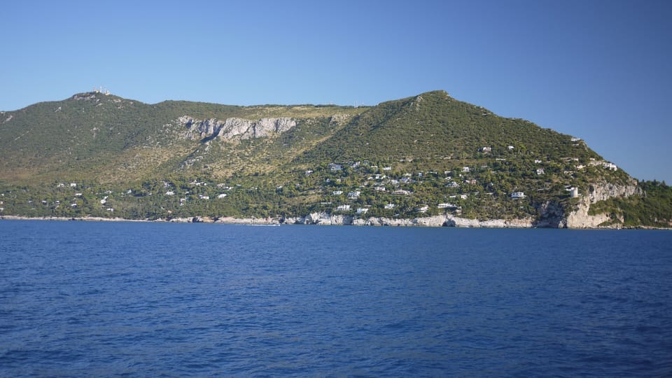 Villa on the coast offers an unrivaled sea view and great tranquility House in Italy