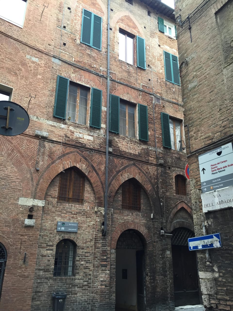 Via dei Rossi
