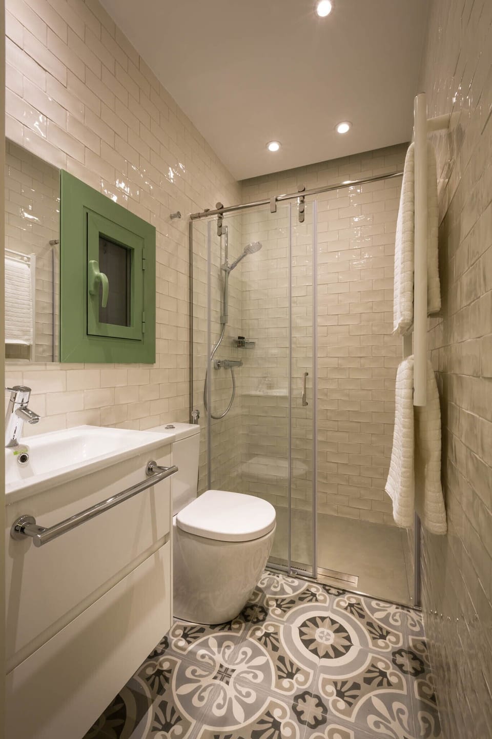 The bathroom is not maybe very big but elegant, complete and well equipped.
