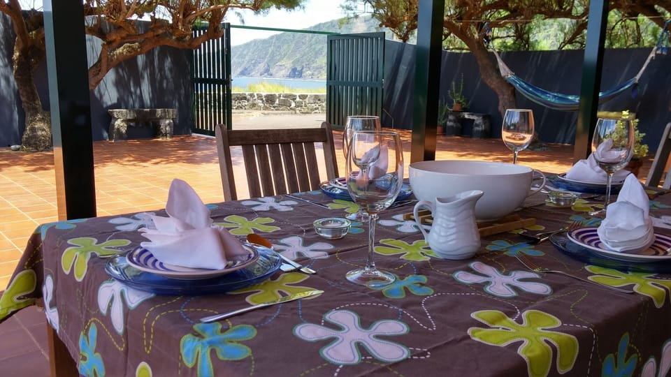 Dine by the sea, Casa Salgueiros 135/AL