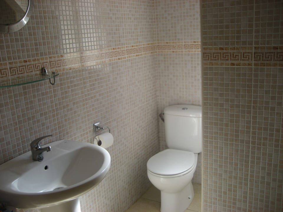 Ensuite Shower Room
