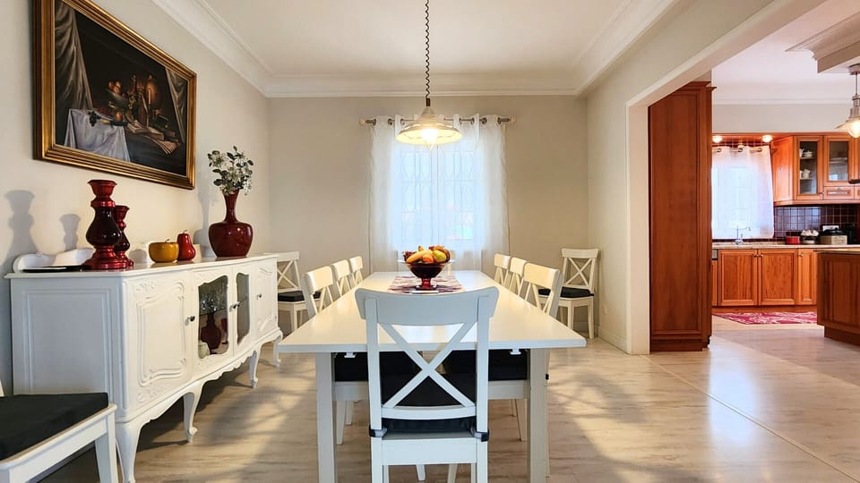 Diner room from Villa Altus up to 12 persons