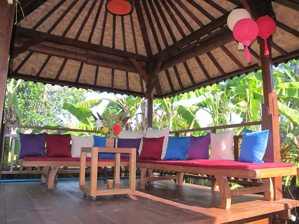 Balebengong - Balinese Resting Area