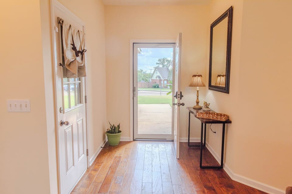 Entry way