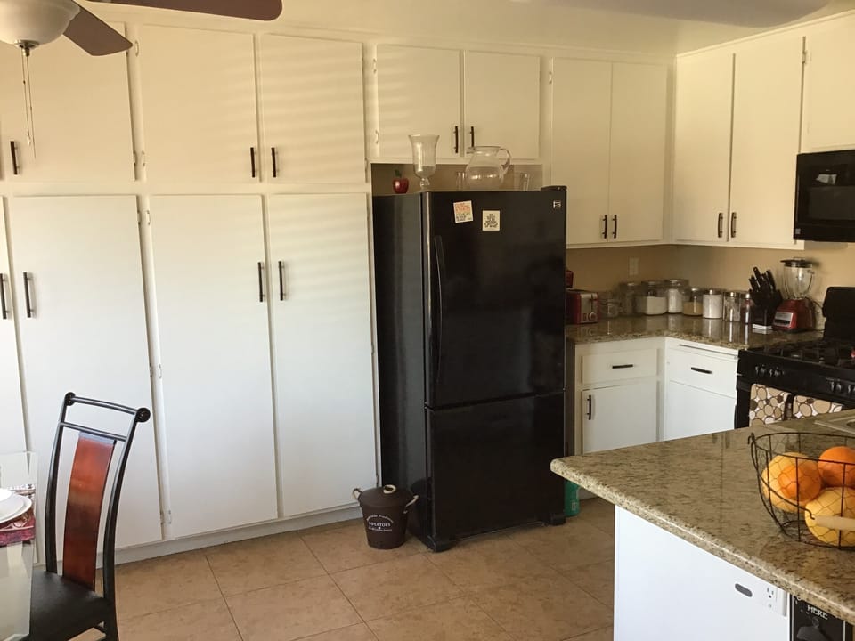 Kitchen storage