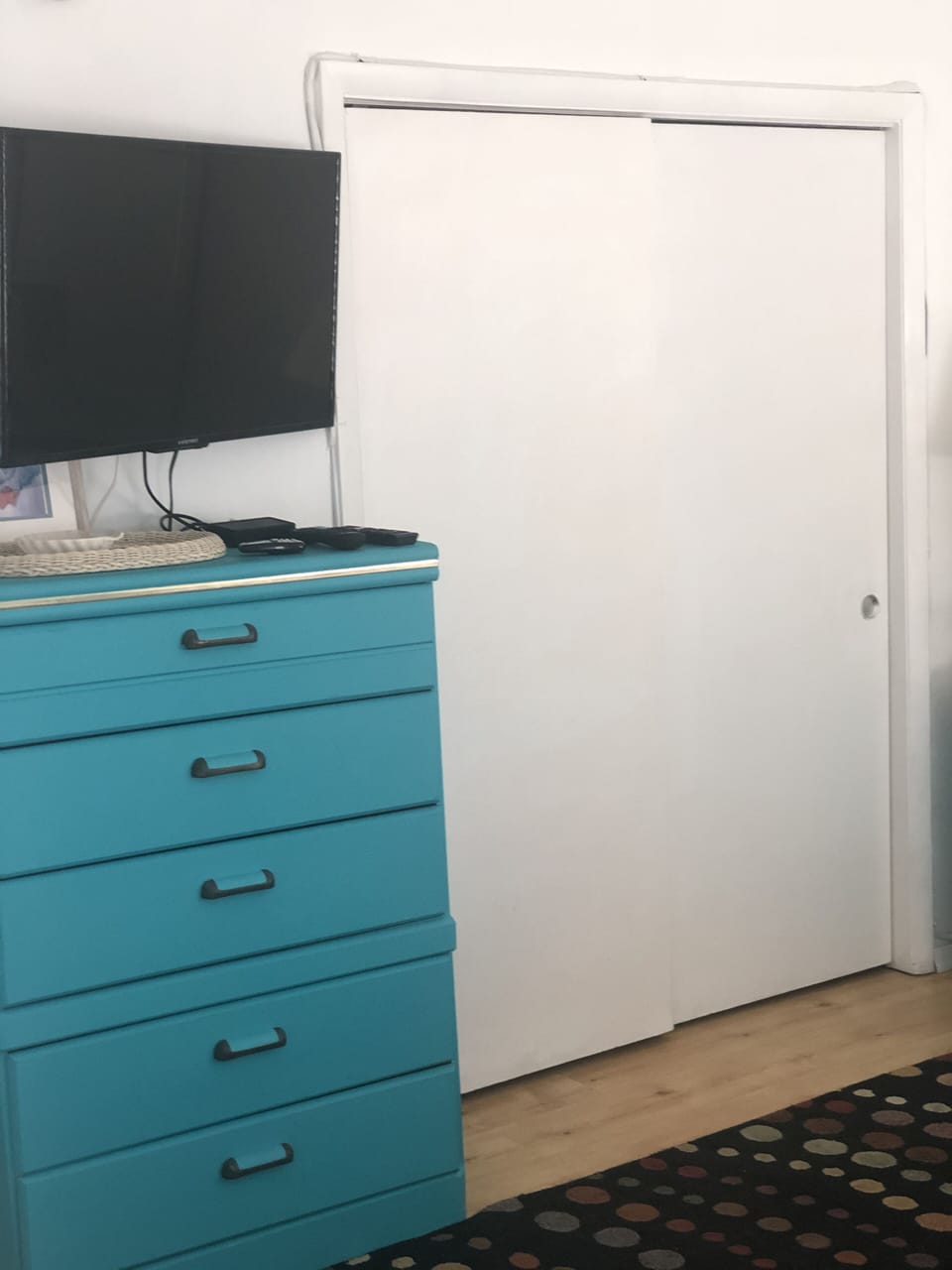 Tv n second bedroom 