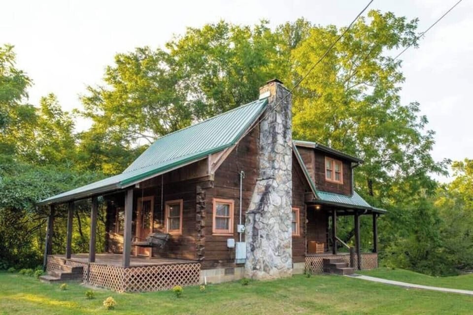 The Cabin in Summer (2)