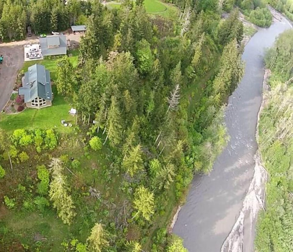 Arial View of the house & river