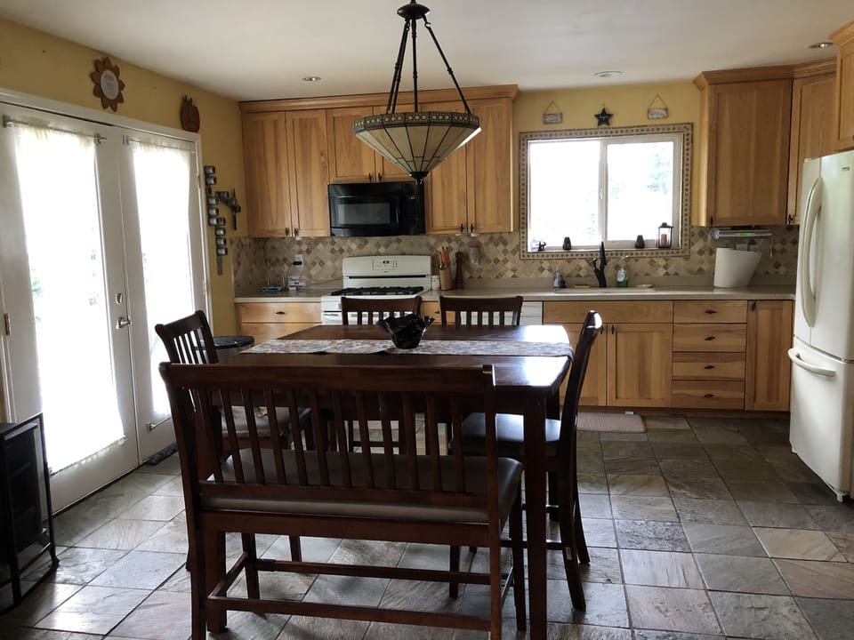 Large table that seats 6. 