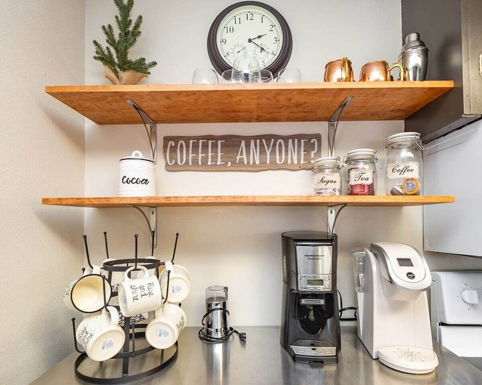The Elderberry Retreat is beautifully decorated and stocked with amenities. From red wine, hot cocoa, and coffee -we've got you covered!