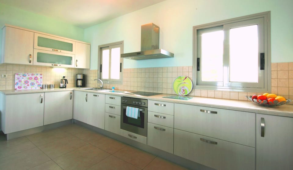 A very well equipped kitchen - plenty of room for lots of people to use together