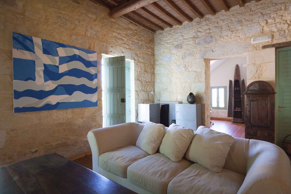 Lovely, living room1