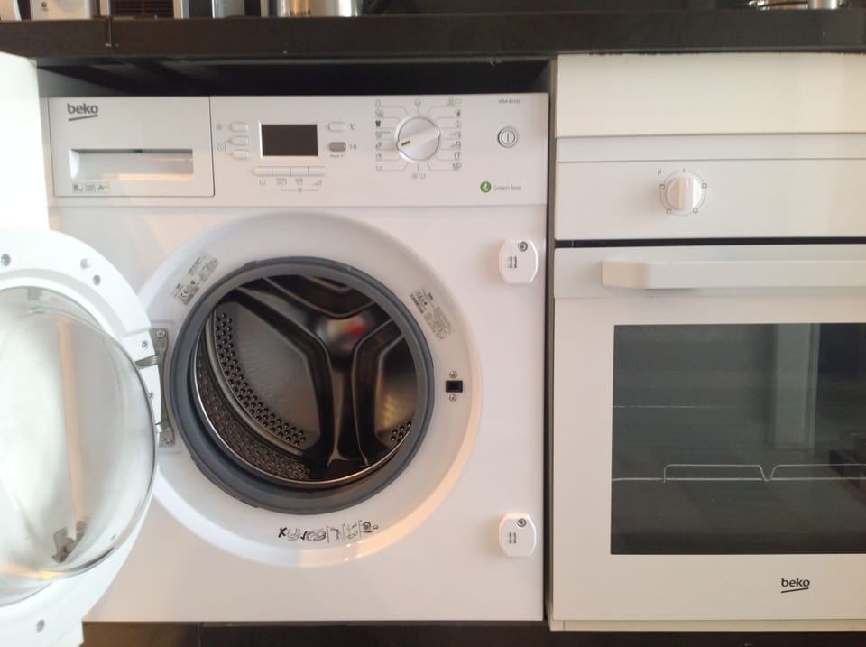 Integrated washing machine