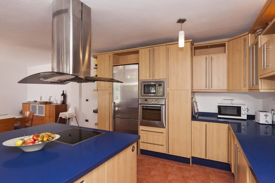 Fully equipped kitchen. 