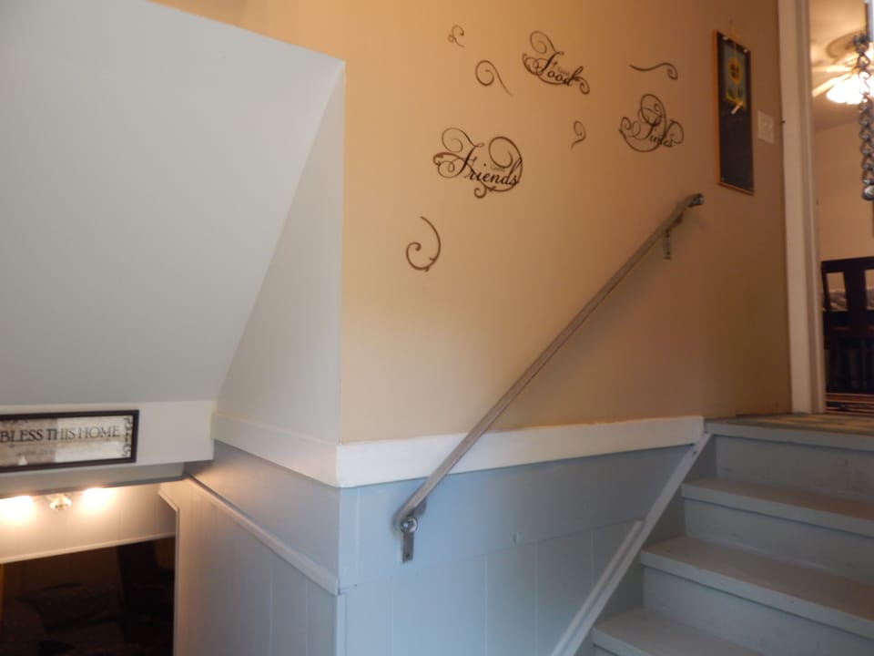 Patio entrance staircase to dining/kitchen
