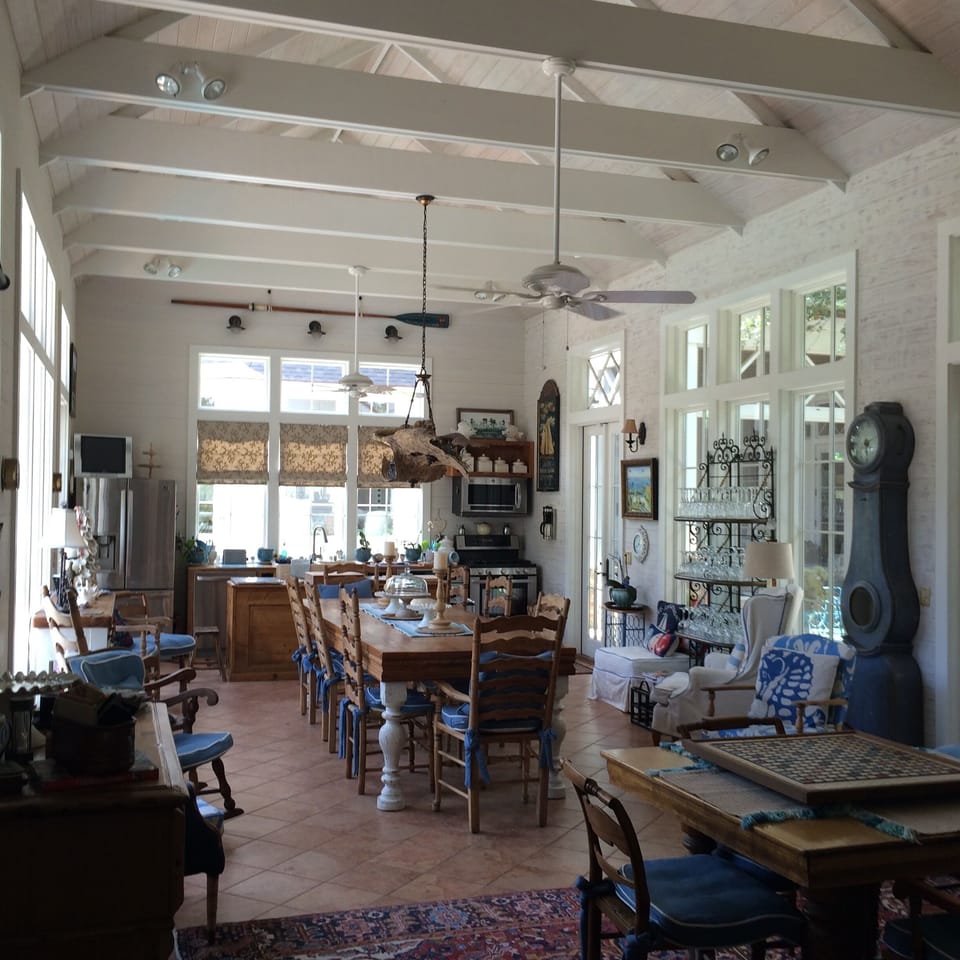 Living Dining area
