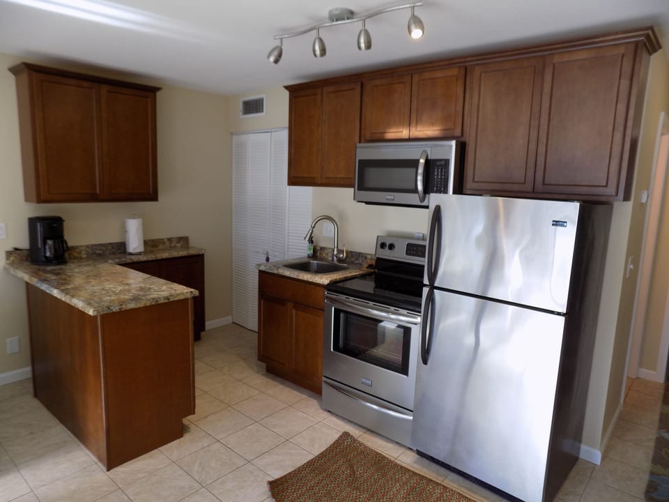 Spacious and updated kitchen