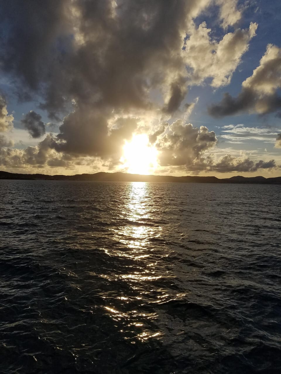 TREAT YOURSELF TO A SUNSET CRUISE
