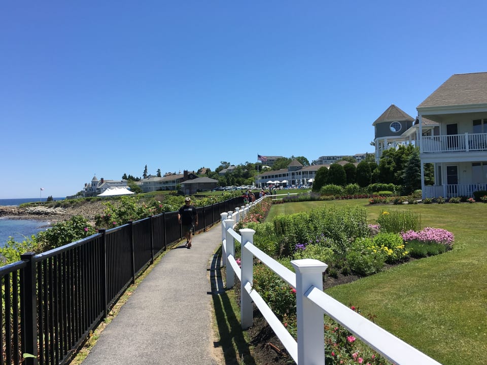 Marginal Way
