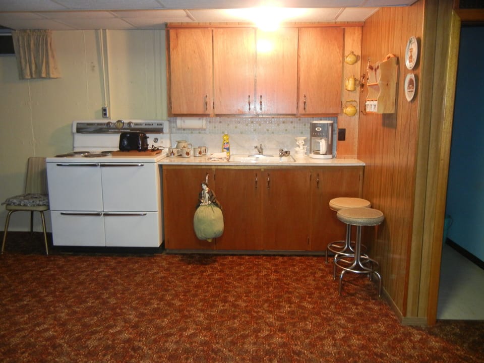 Kitchenette area on lower level allows guests to have coffee on both levels.