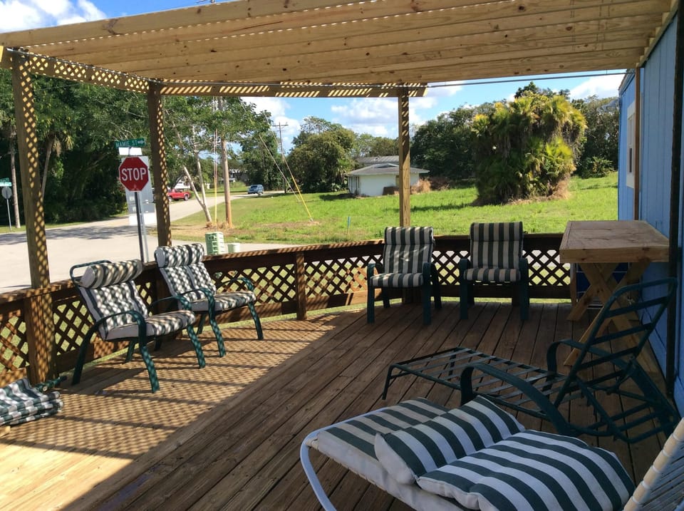 Large shaded front deck