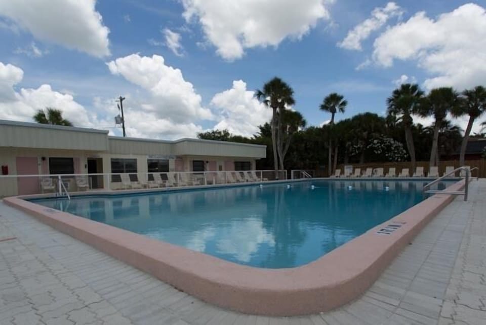 Large Swimming Pool