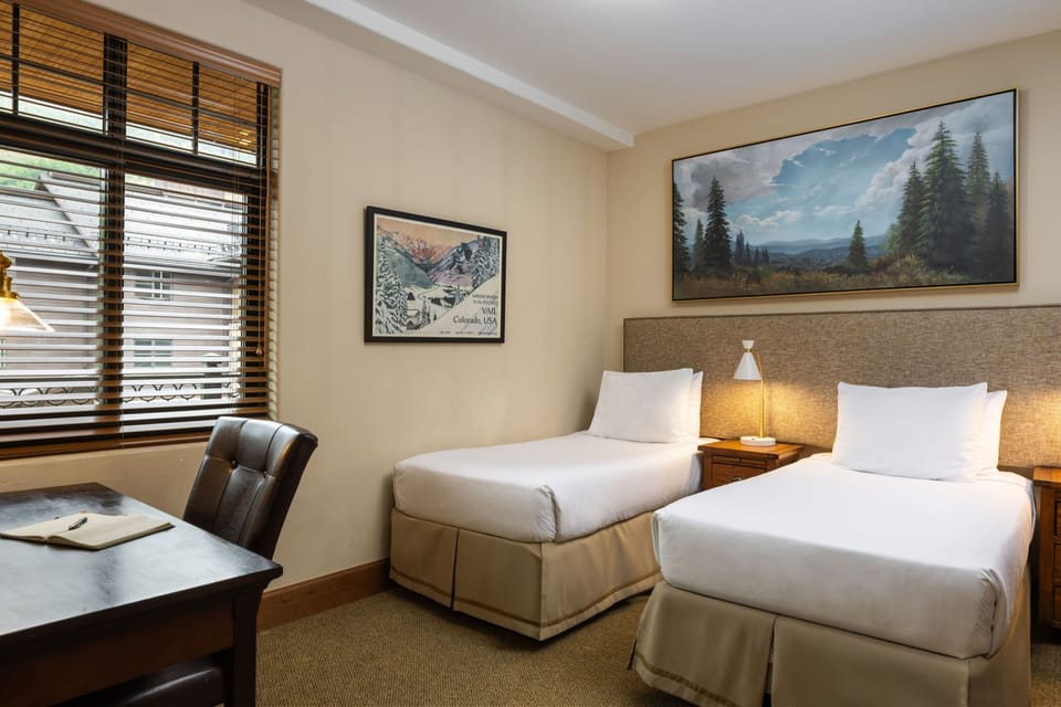 Guest Room - Two Twins